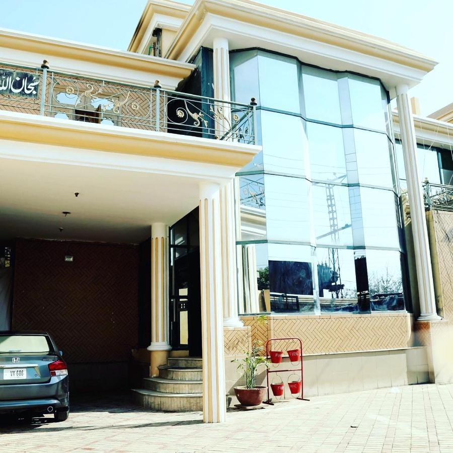 Hotel Serena Palace Мултан Екстериор снимка