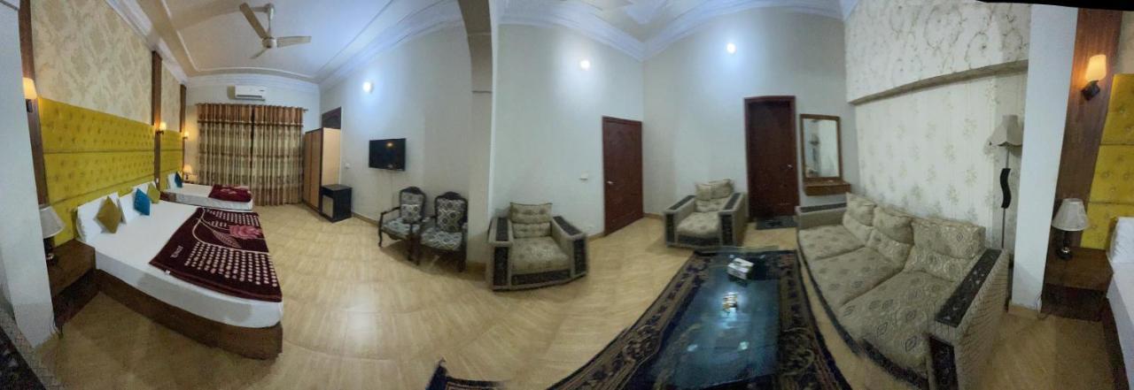 Hotel Serena Palace Мултан Екстериор снимка