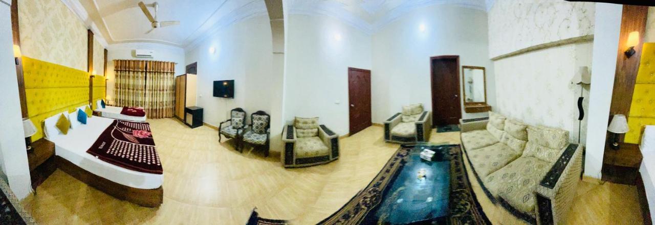 Hotel Serena Palace Мултан Екстериор снимка